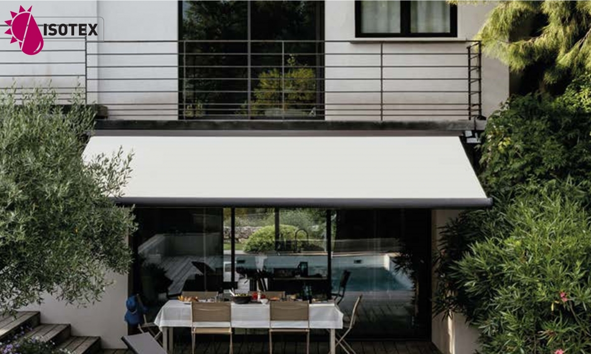 Pourquoi choisir un store banne comme store extérieur pour votre terrasse ou votre balcon ?