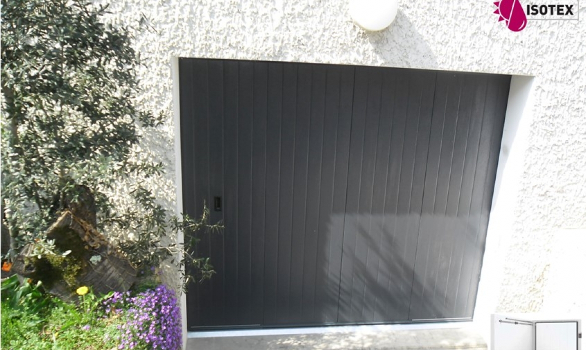 Porte de garage sectionnelle sur mesure à Morestel