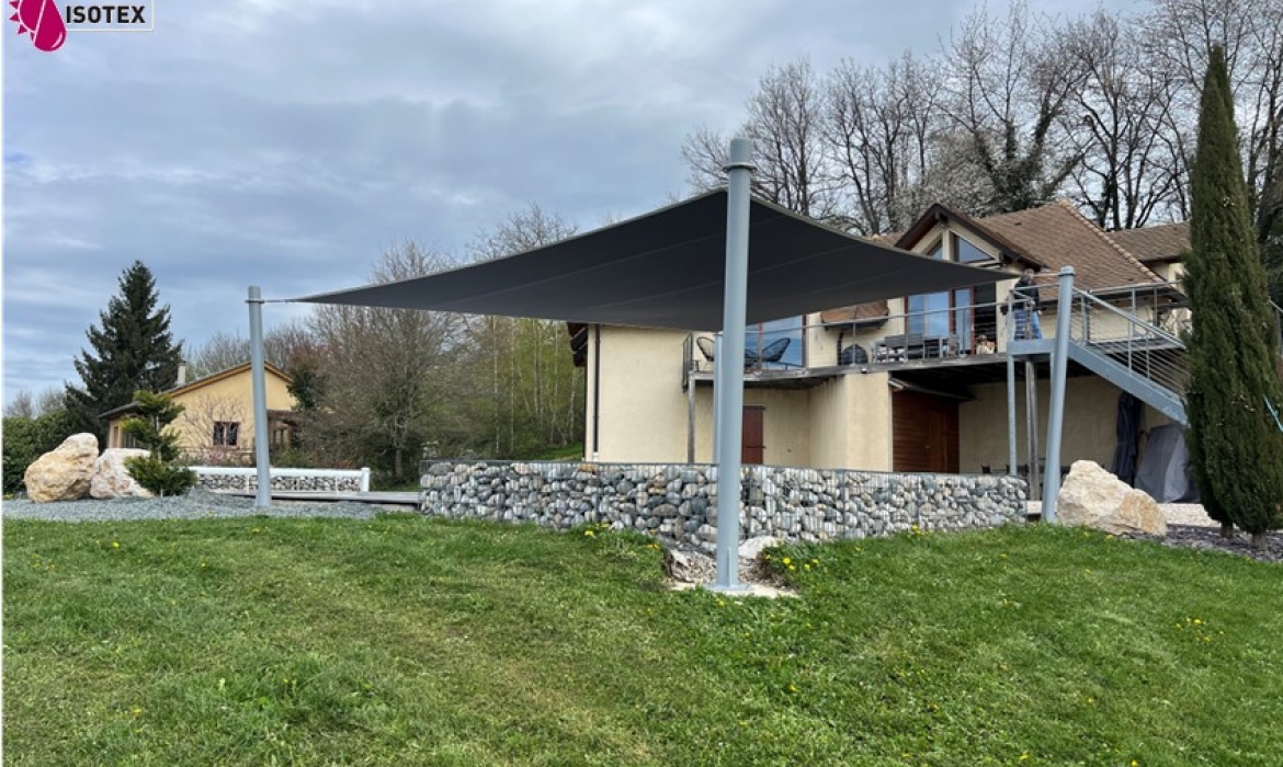 Réalisation d’une voile d’ombrage sur mesure à Villefontaine (38090)