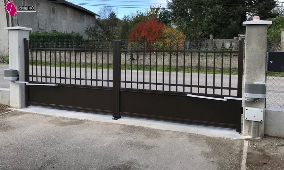 Réalisation sur mesure d’un portail aluminium motorisé à La Côte Saint-André