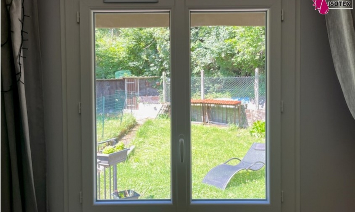 Fenêtre PVC à L'Isle-d'Abeau : Confort et Style en Rhône-Alpes