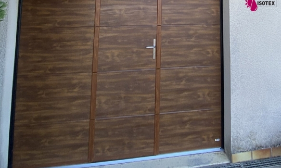 Porte de garage motorisée sur mesure à Heyrieux