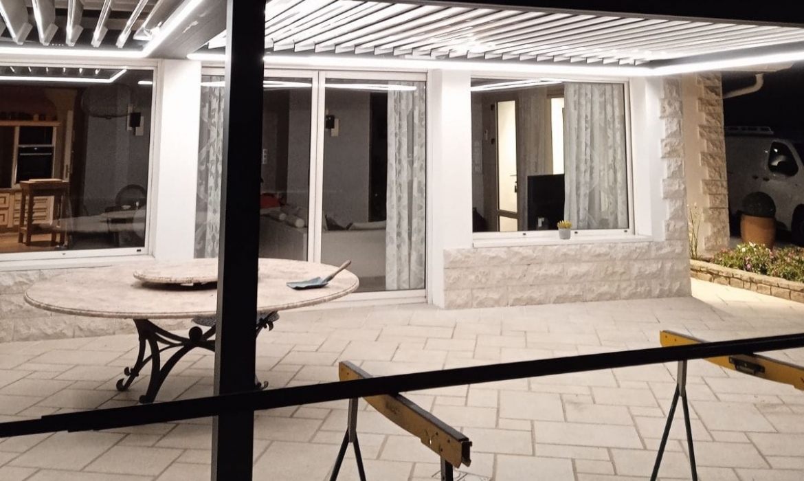 Installation de pergola bioclimatique près de La Côte Saint-André