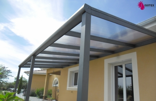 Élégance et Protection : Pergola en Aluminium aux Abrets, Isère