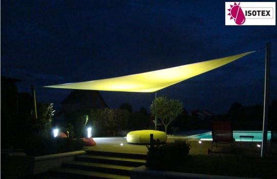 Voile d'Ombrage Eliante Star Triangle sur mesure près de Saint Jean de Bournay