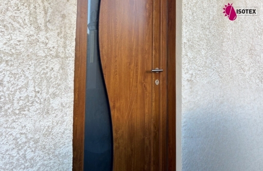 Porte d’entrée PVC sur mesure à La Tour-du-Pin