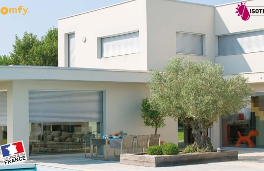 Volets Roulants Sur Mesure Isotex : Design, Domotique et Harmonie pour Votre Façade en Nord Isère