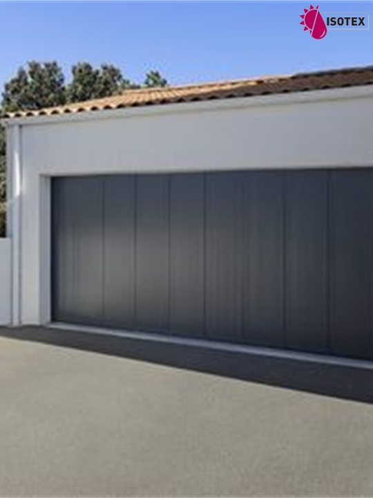Porte de garage sectionnelle latérale