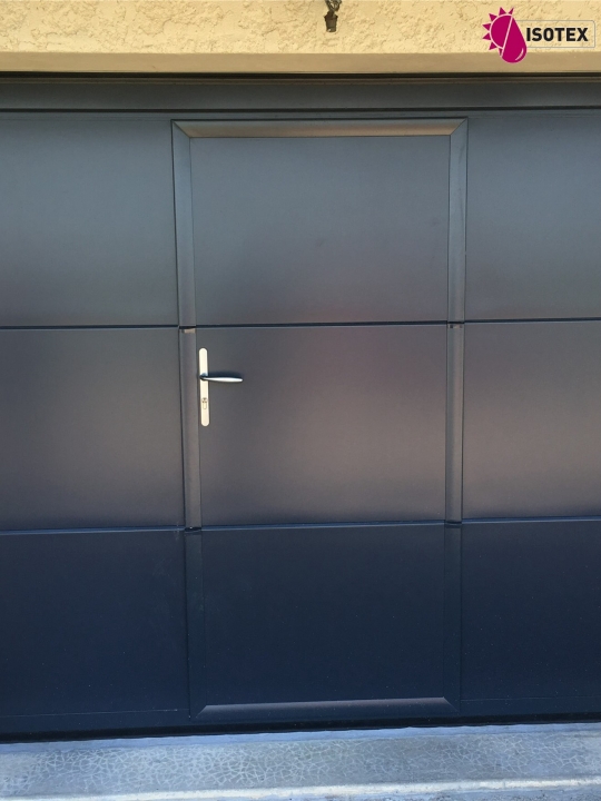 Porte de garage sectionnelle refoulement plafond